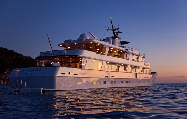 The 52m Yacht BIG EAGLE