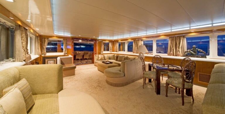 Premier Saloon On Yacht BIG EAGLE
