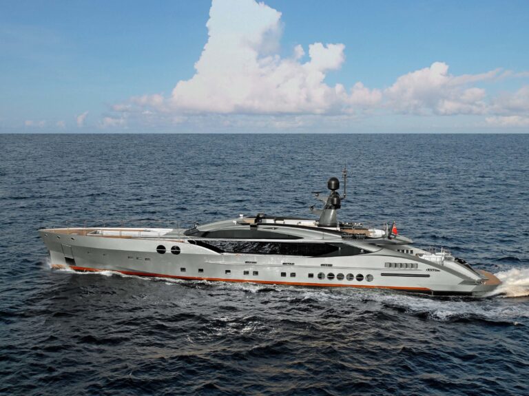The 52m Yacht BLISS