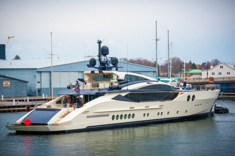 The 52m Yacht BLISS