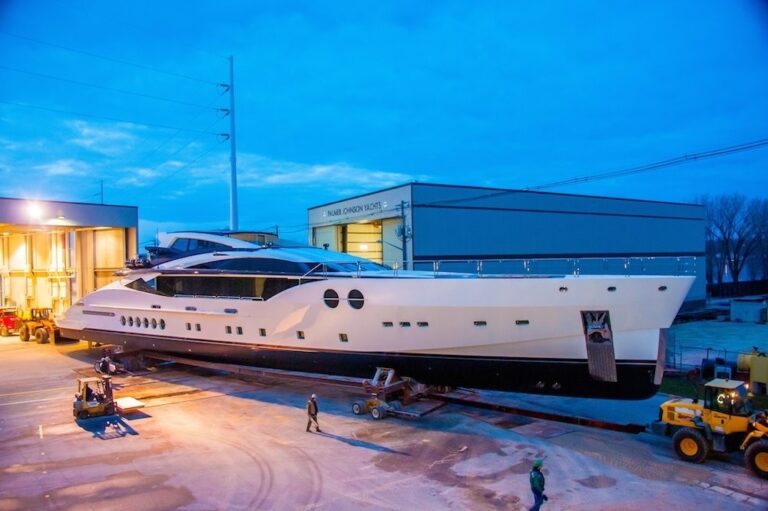 The 52m Yacht BLISS