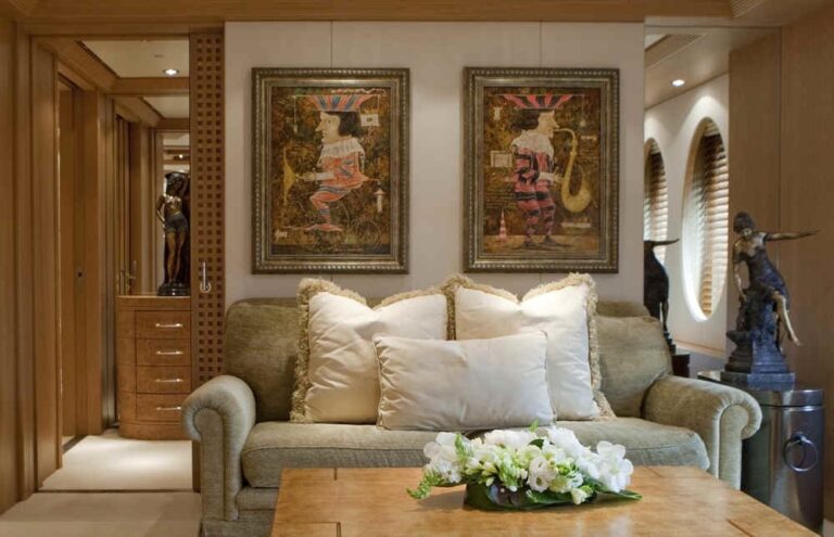 Main Master Sitting Zone Aboard Yacht DEJA TOO