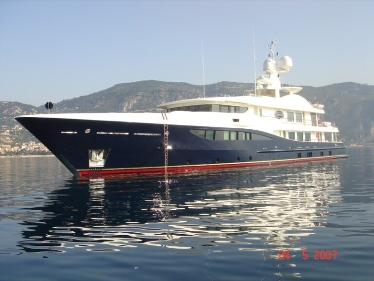 The 52m Yacht DENIKI