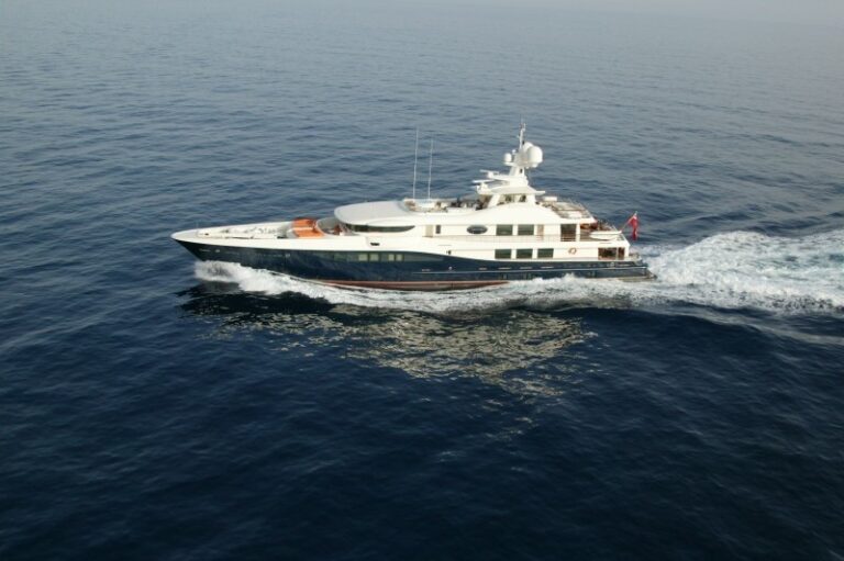 The 52m Yacht DENIKI