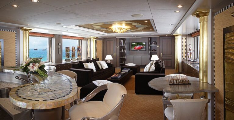 The 52m Yacht DENIKI