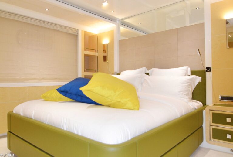 The 52m Yacht JADE 959