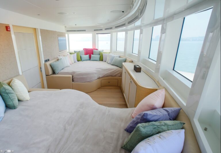 The 52m Yacht JADE 959