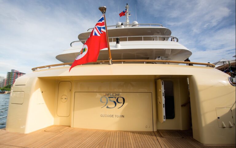The 52m Yacht JADE 959
