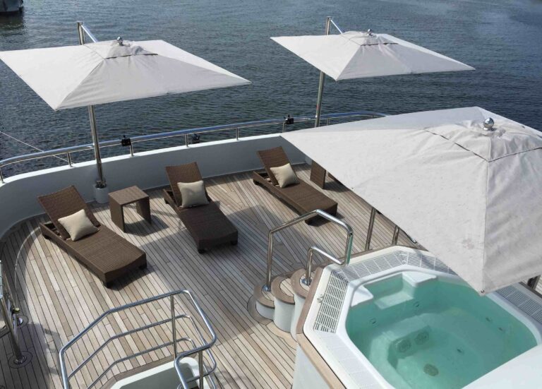 The 52m Yacht JADE 959