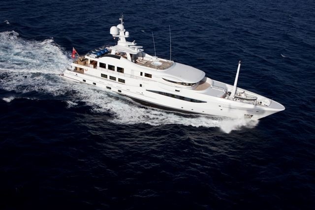 From Above: Yacht LA MIRAGE's Cruising Image