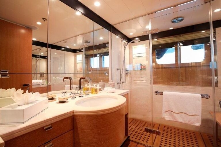 The 52m Yacht LADY NAG NAG