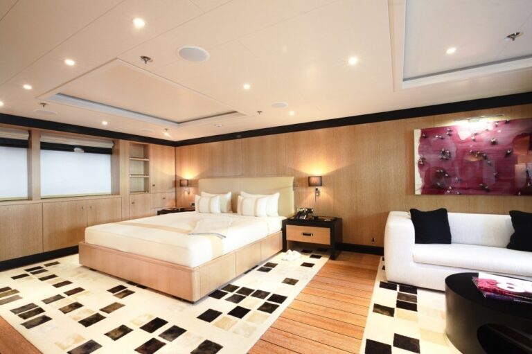The 52m Yacht LADY NAG NAG