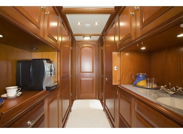 Drinks Bar Zone On Yacht METEOR