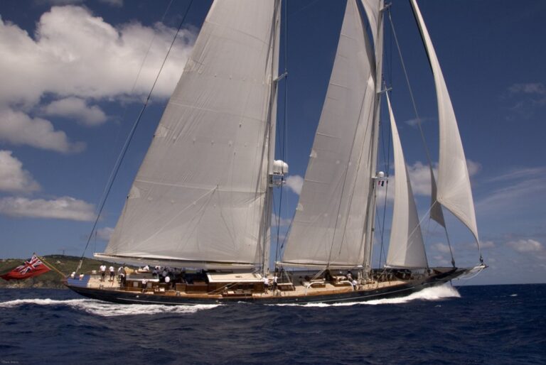 Premier Overview On Board Yacht METEOR