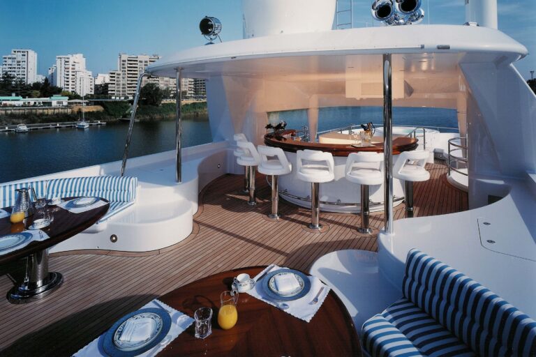 The 53m Yacht KISSES