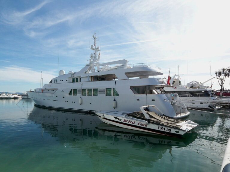 The 53m Yacht SHAF