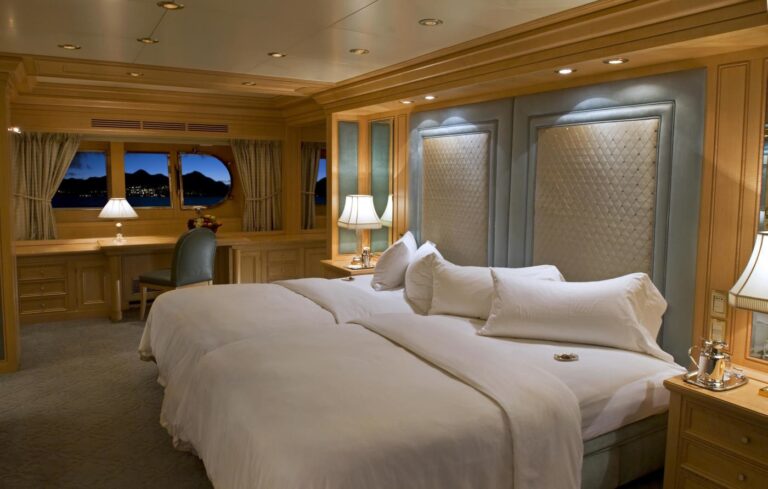 The 53m Yacht TE MANU
