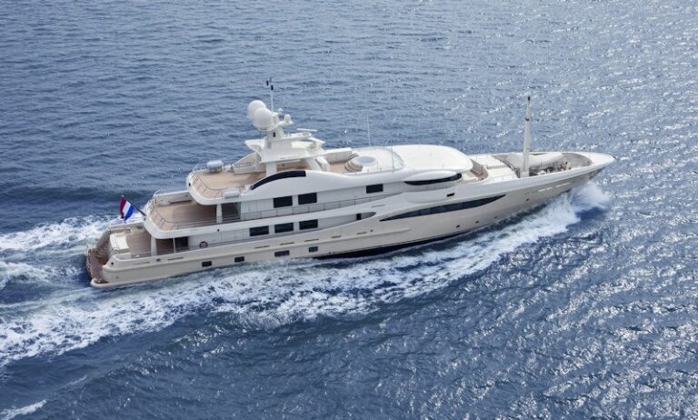 The 54m Yacht ADDICTION