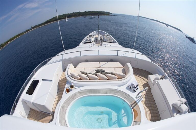 The 54m Yacht HURRICANE RUN