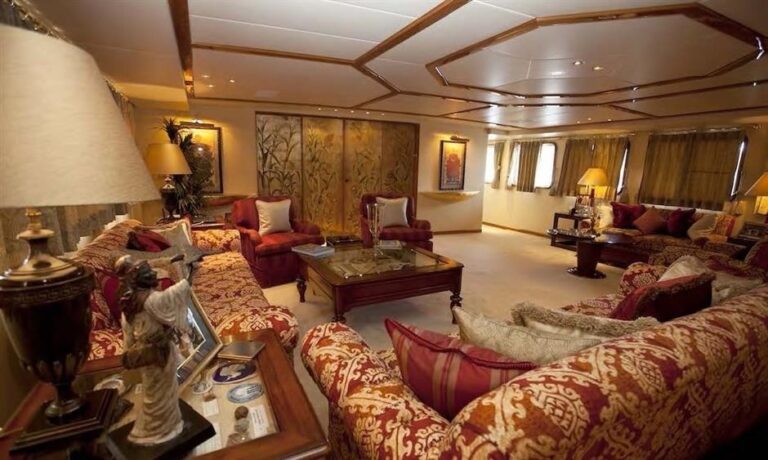 The 54m Yacht ITASCA
