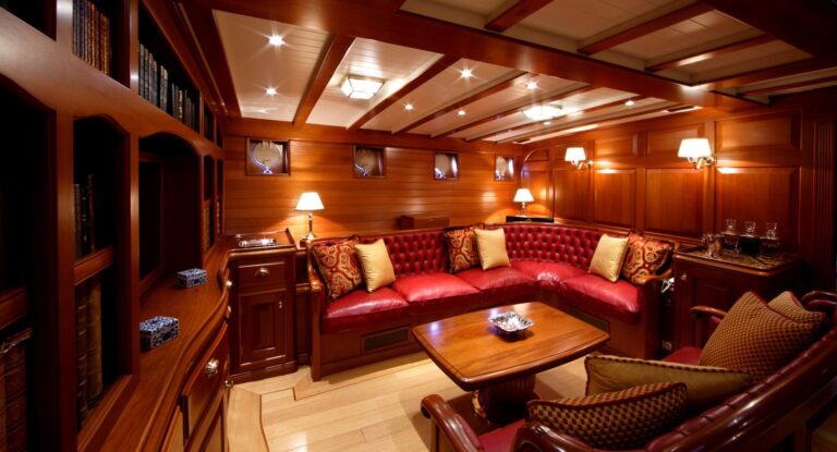 Premier Saloon On Yacht ELENA