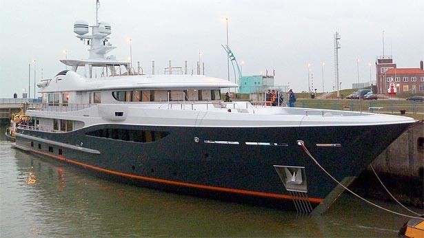 The 55m Yacht GENE MACHINE