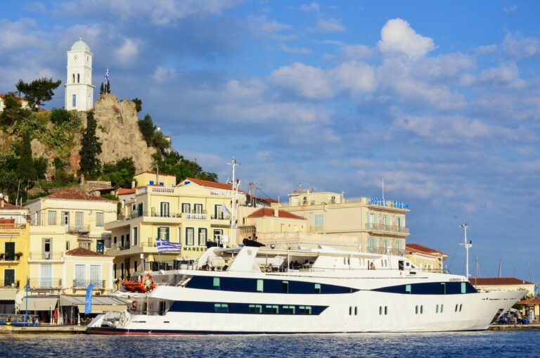 The 55m Yacht HARMONY V
