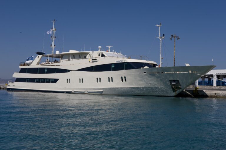 The 55m Yacht HARMONY V