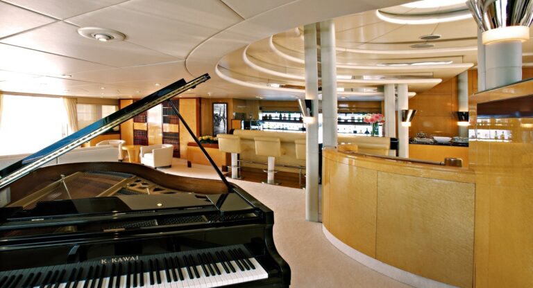 Premier Saloon With Drinks Bar Aboard Yacht LADY A