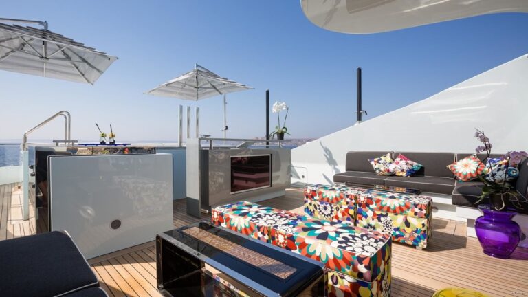 sun deck bar and seating area