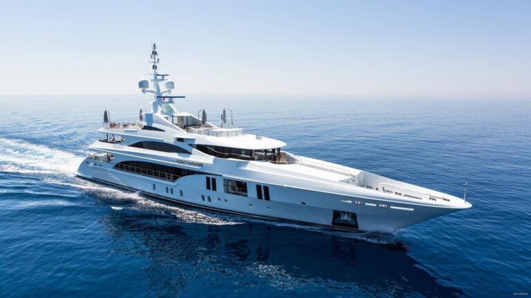 The 55m Yacht OCEAN PARADISE