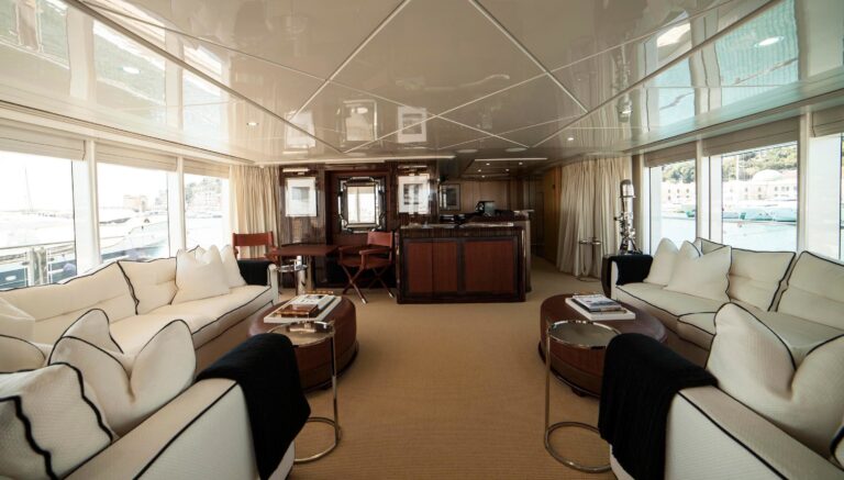 The 55m Yacht OCEANA