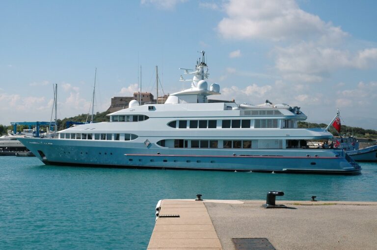 The 55m Yacht SAMAX