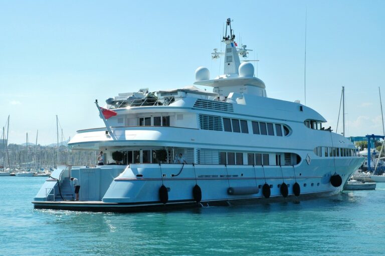 The 55m Yacht SAMAX