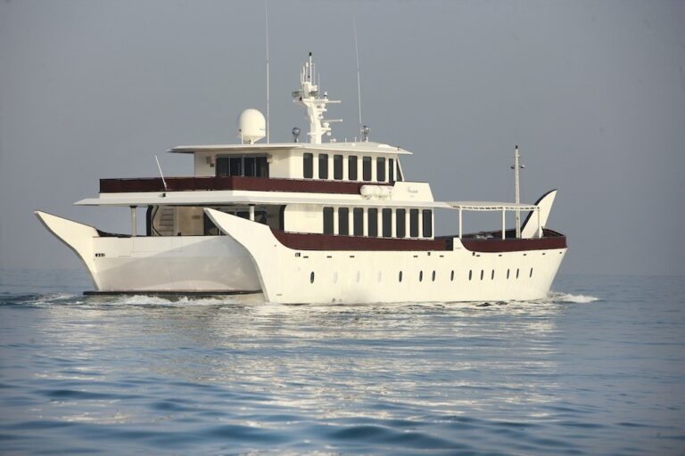 The 55m Yacht WARSAN