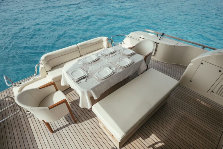Aft deck dining