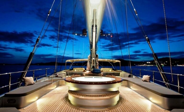 Life On Yacht MELEK