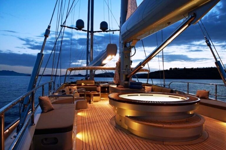The 56m Yacht MELEK