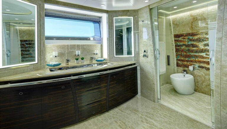 The 56m Yacht MONDANGO 3