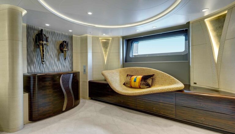 The 56m Yacht MONDANGO 3