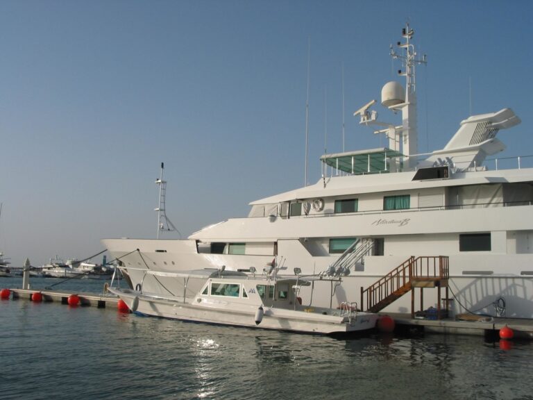 The 56m Yacht O'NATALINA