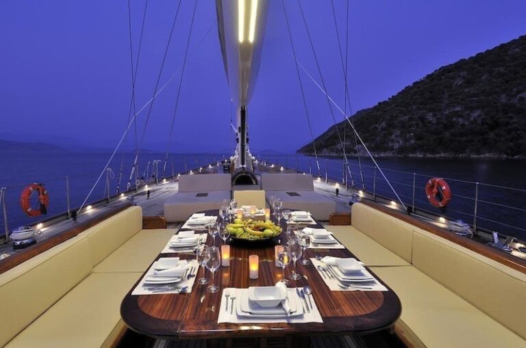 Eating/dining Furniture Fore Deck Aboard Yacht REGINA