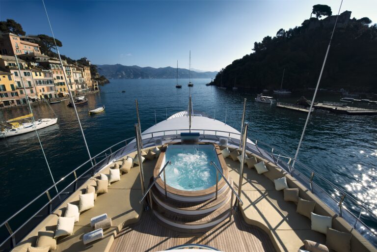 Life On Board Yacht THE WELLESLEY