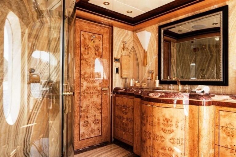 ensuite bathroom