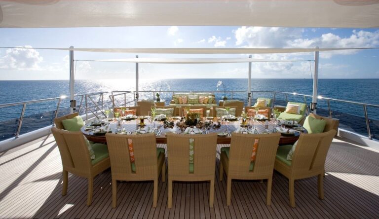 Sun Deck dining