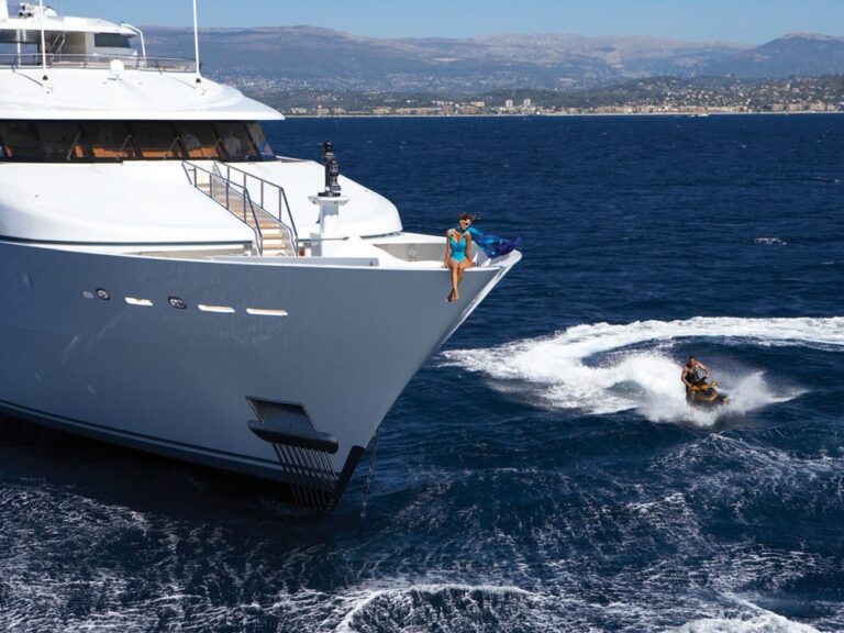 bow detail with water toys cruising
