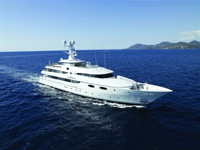 Cruising Aboard Yacht LADY SHERIDAN