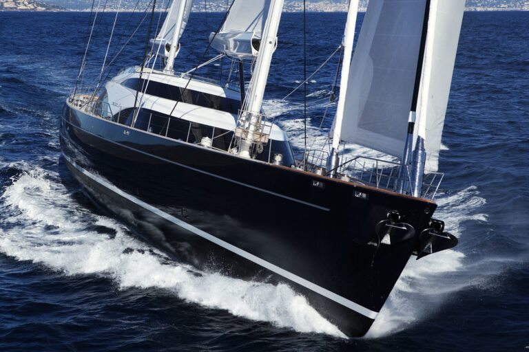 57M HIGH-PERFORMANCE SAILING YACHT