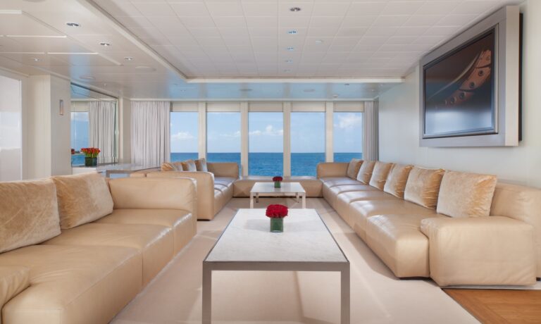 The 58m Yacht IDOL