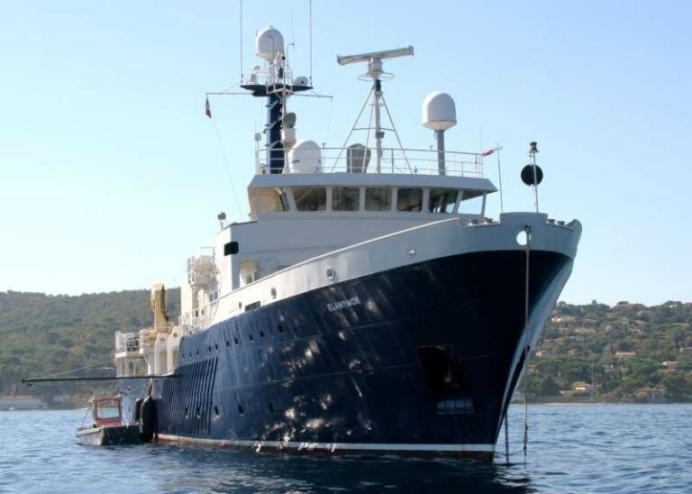 The 59m Yacht AKULA